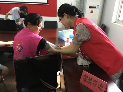 践行三服务 | 健康素养进文化大礼堂,引领健康新风尚